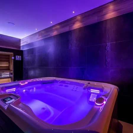 Luxury The View In - For 12 People With Incredible Sea View & Wellness Villa *