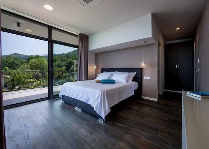 Villa Luxury The View In - For 12 People With Incredible Sea View & Wellness