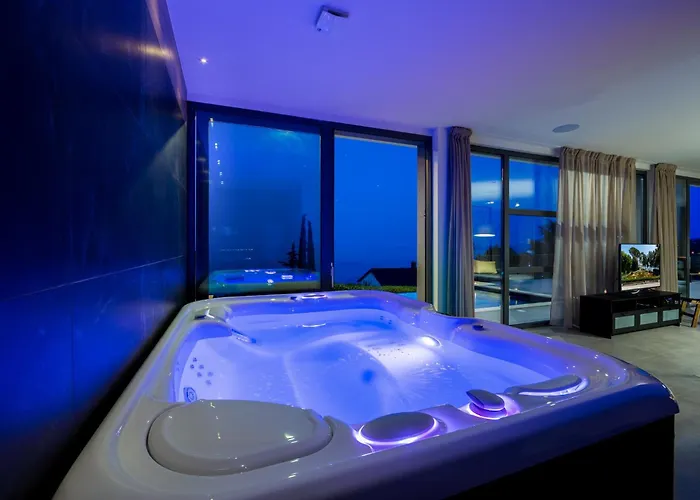 Luxury The View In - For 12 People With Incredible Sea View & Wellness