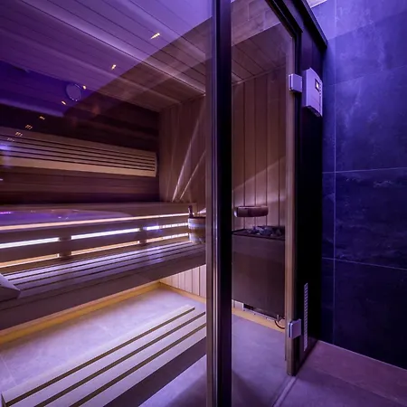 Luxury The View In - For 12 People With Incredible Sea View & Wellness 别墅