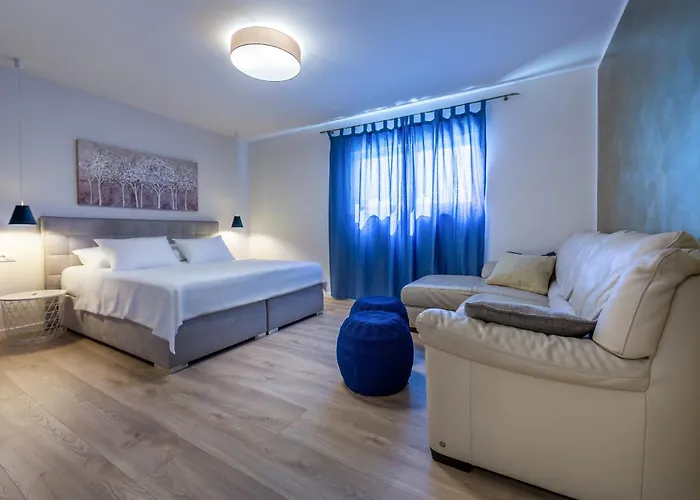 Luxury The View In - For 12 People With Incredible Sea View & Wellness Vila *