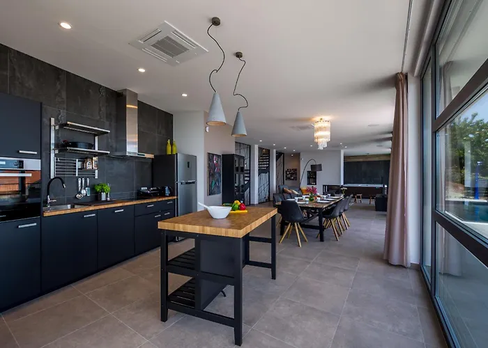 Vila Luxury The View In - For 12 People With Incredible Sea View & Wellness *