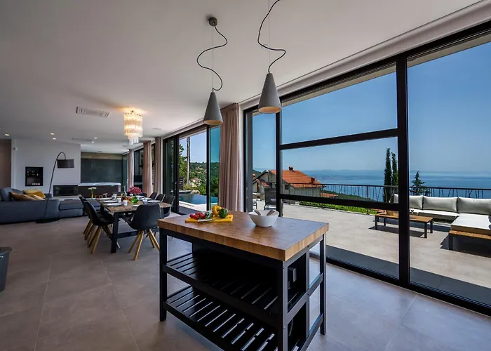 Luxury The View In - For 12 People With Incredible Sea View & Wellness